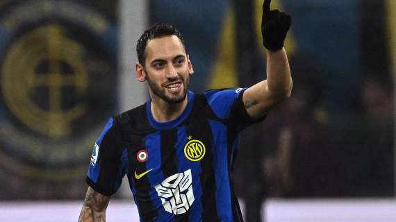 Calhanoglu Carica L Inter Sui Social Anno Nuovo Stesse Ambizioni