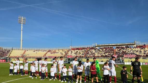 Il Livorno al centro del campo