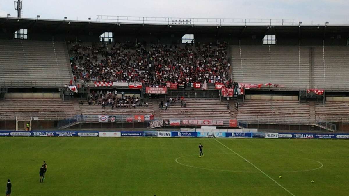 Piacenza-Livorno, momenti di tensione tra le tifoserie