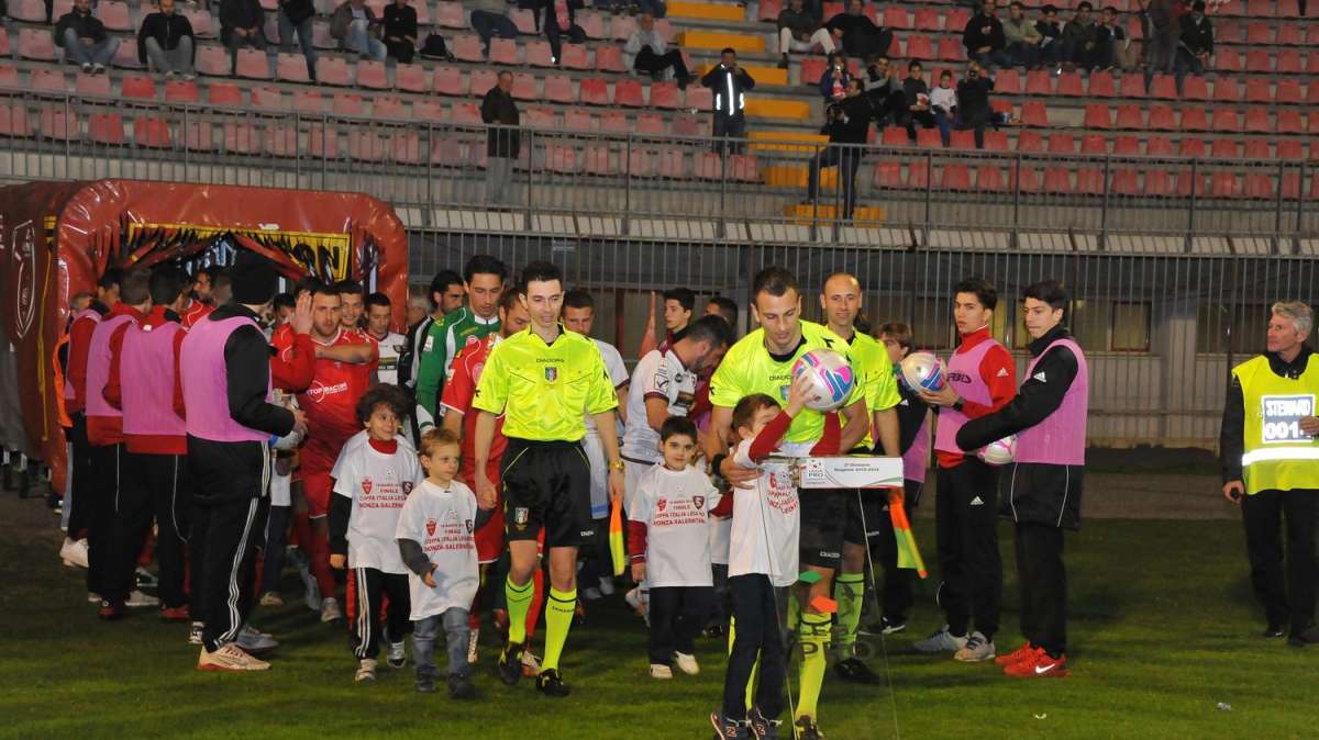 Sarà Vincenzo Ripa a dirigere Livorno-Pro Vercelli, non ha mai diretto gli amaranto
