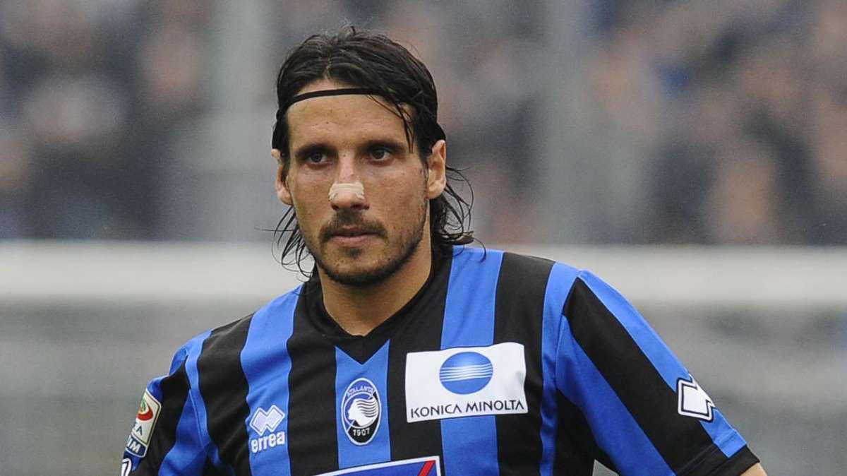 Mercato amaranto. Tante voci, pochi affari