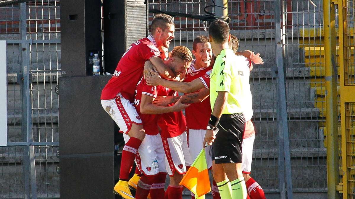 Frosinone ok, Avellino indenne a Bologna, il Perugia rimonta il Pescara, pari tra Spezia e Vicenza