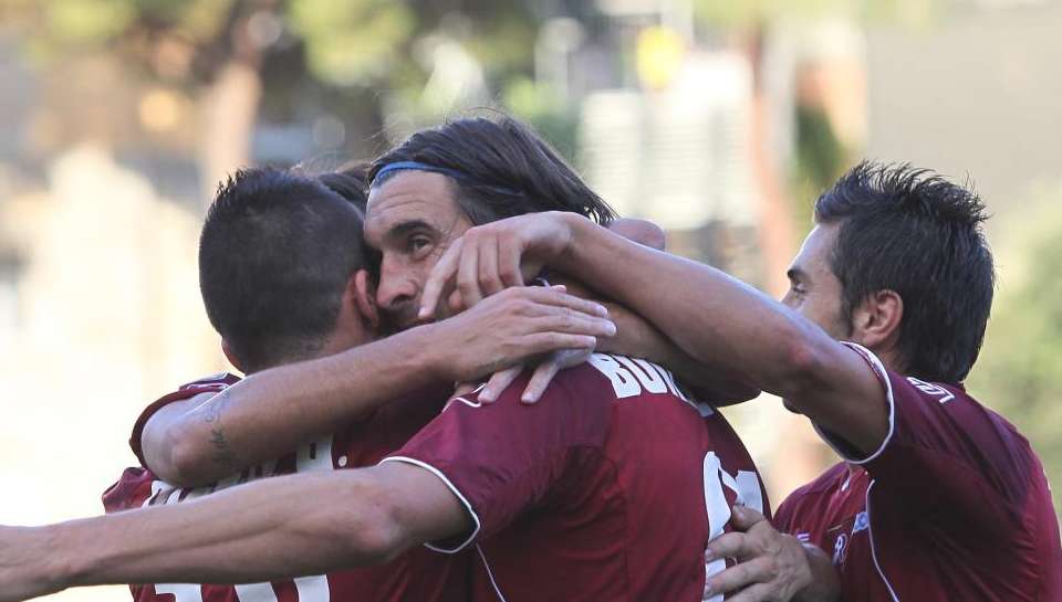 La Reggina fa suo il recupero e prenota i playoff