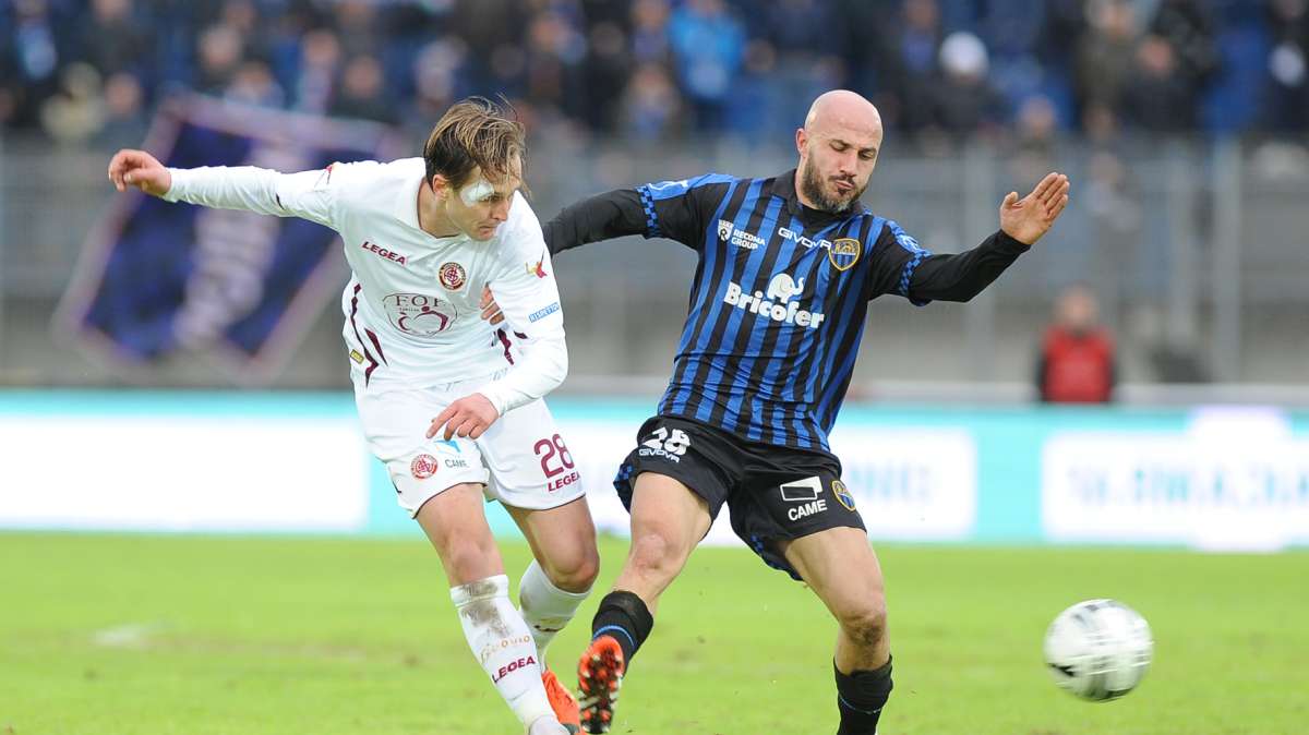 A Bari è Livorno-mania, si punta anche Djokovic
