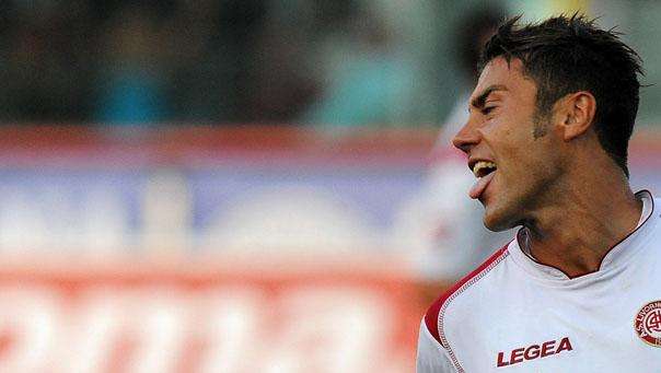 Tavano: "Onorato dal Torino ma devo parlare con il Livorno"