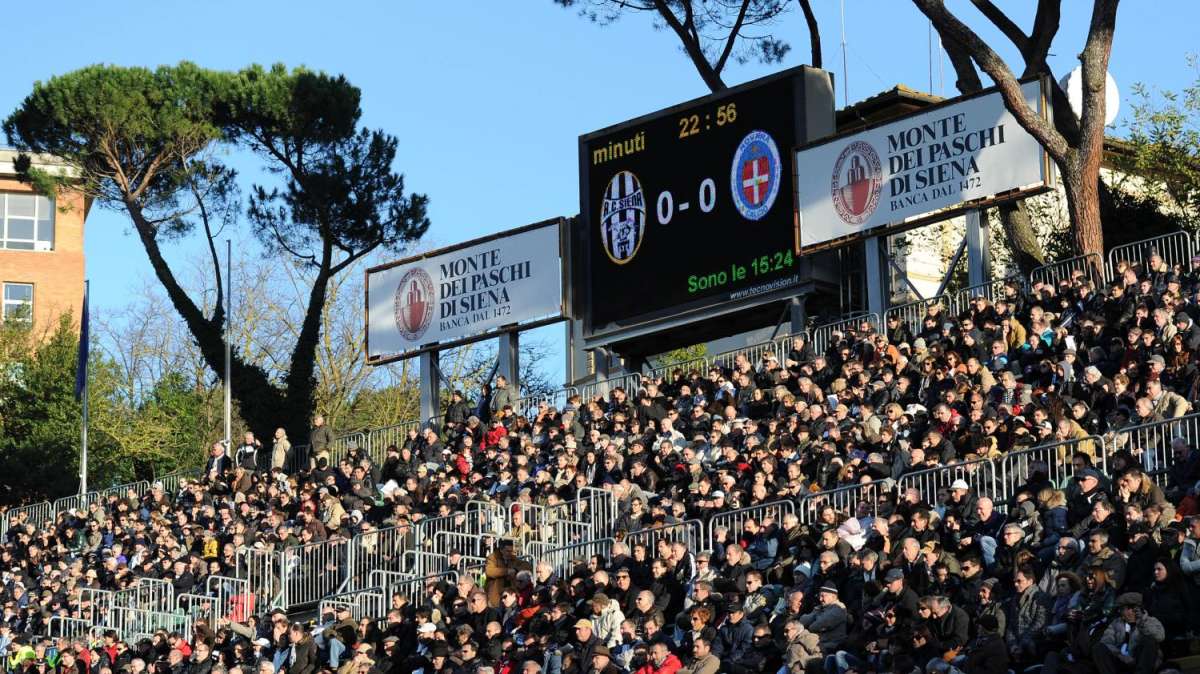 Il punto sulla B. Pari fra Siena e Novara, impresa del Livorno