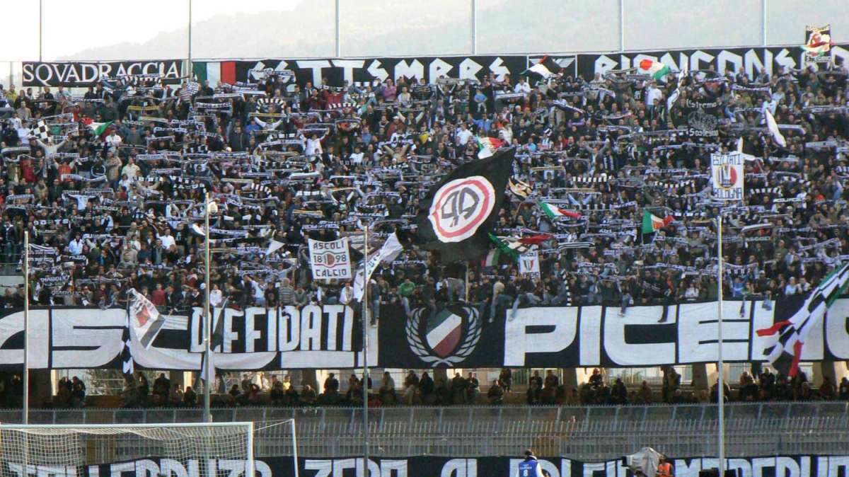 Il punto sulla B. Il Novara si ferma ad Ascoli, il Siena si fa sotto