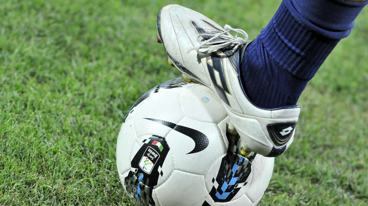 La bufera attorno al mondo del calcio