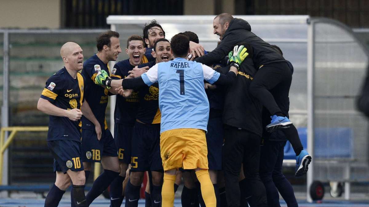 Il punto sulla A. Il Verona blocca la Juve ma il derby ferma la Roma. Sorridono Inter, Napoli e Viola
