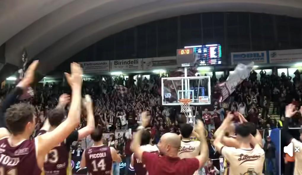 La Libertas esulta a fine gara