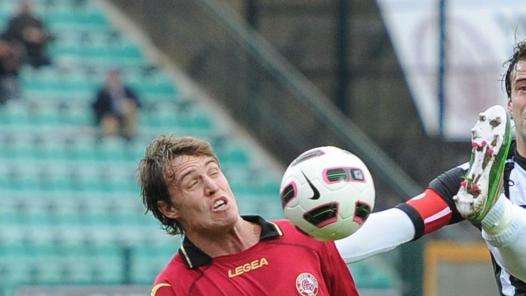 Livorno irresistibile nella ripresa, Crotone regolato 1 a 0