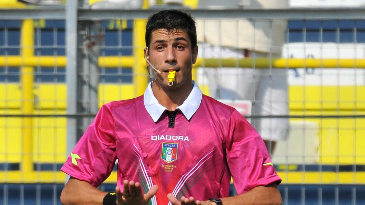 Arbitro. Manganiello di Pinerolo per Crotone-Livorno