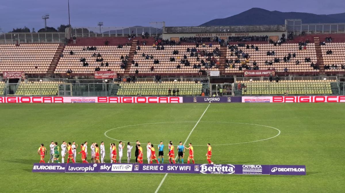Dionisi e Di Carmine regalano al Livorno un'importante vittoria col Bra, 2 a 1