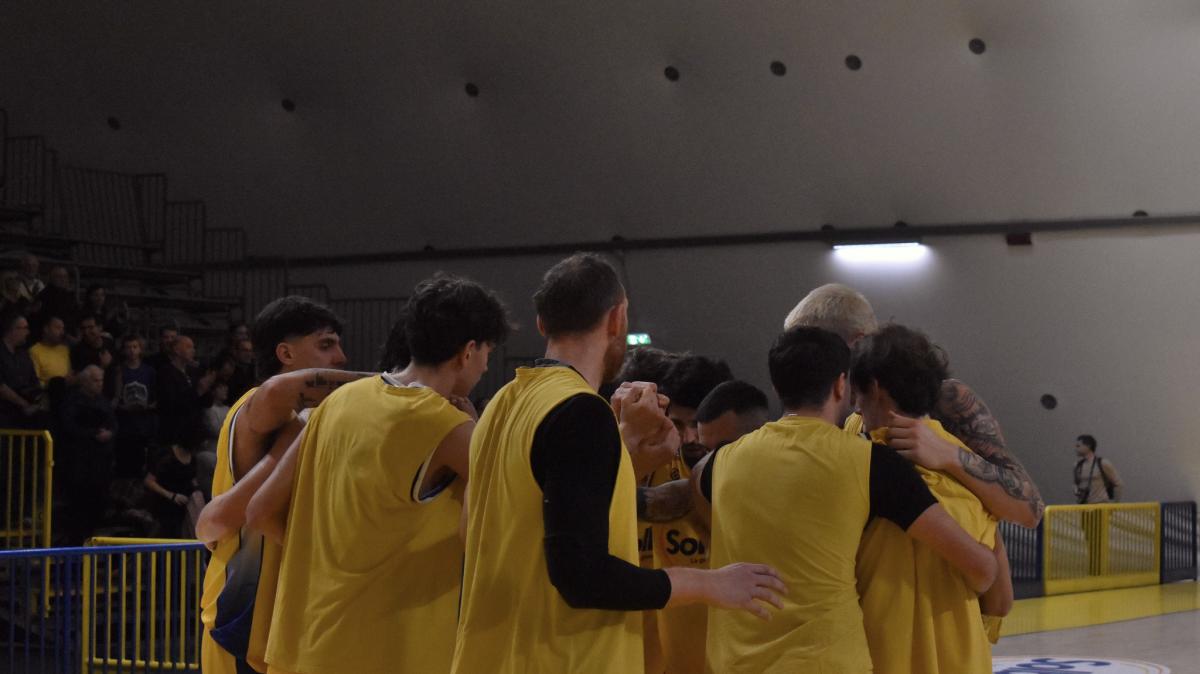 La squadra a raccolta