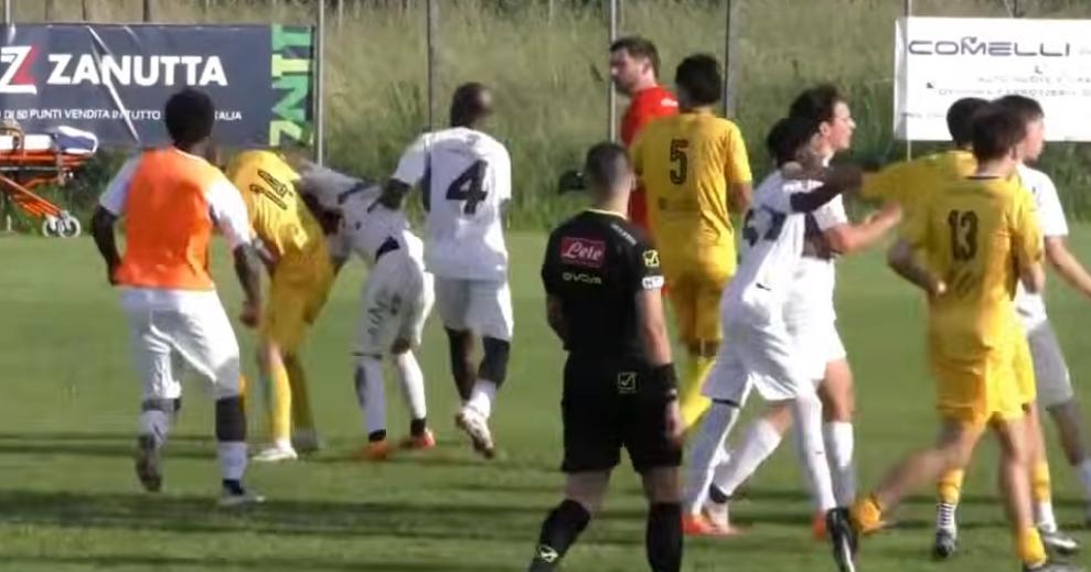 IL CASO - Arrivano le squalifiche dopo la rissa al termine di Pro Cervignano Ruda-Sevegliano/Fauglis