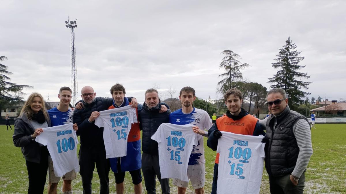CORNO - Kodermac, Pezzarini, Scarbolo e Mocchiutti premiati per le 100 presenze 