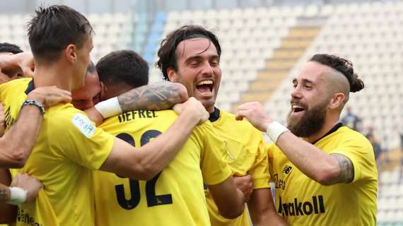 Modena-Bari 3-0: canarini travolgenti davanti ai 10mila del Braglia