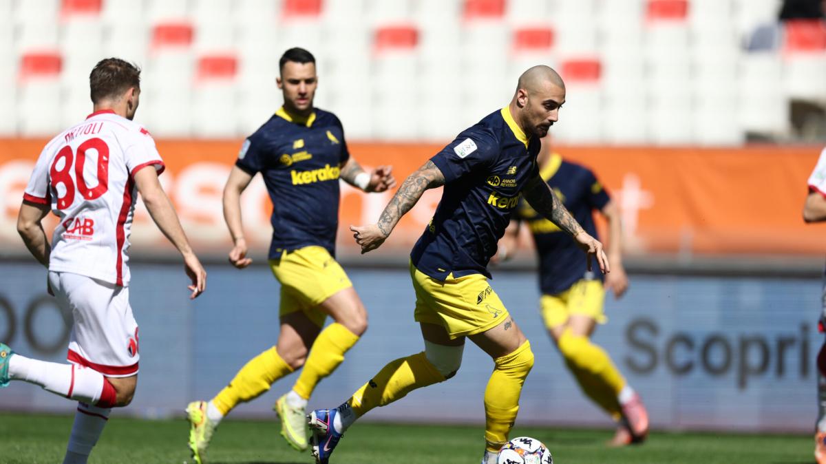 Editoriale, serve resettare subito