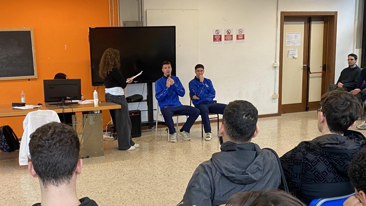 Zanimacchia e Magnino a scuola 