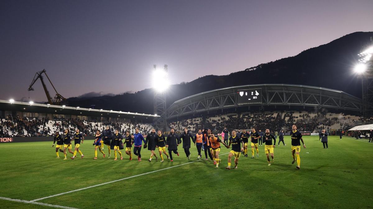 Spezia-Modena 0-2: canarini travolgenti al Picco