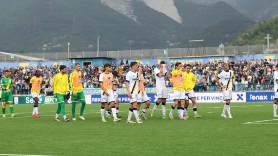 Carrarese-Modena 2-1: brutta beffa finale