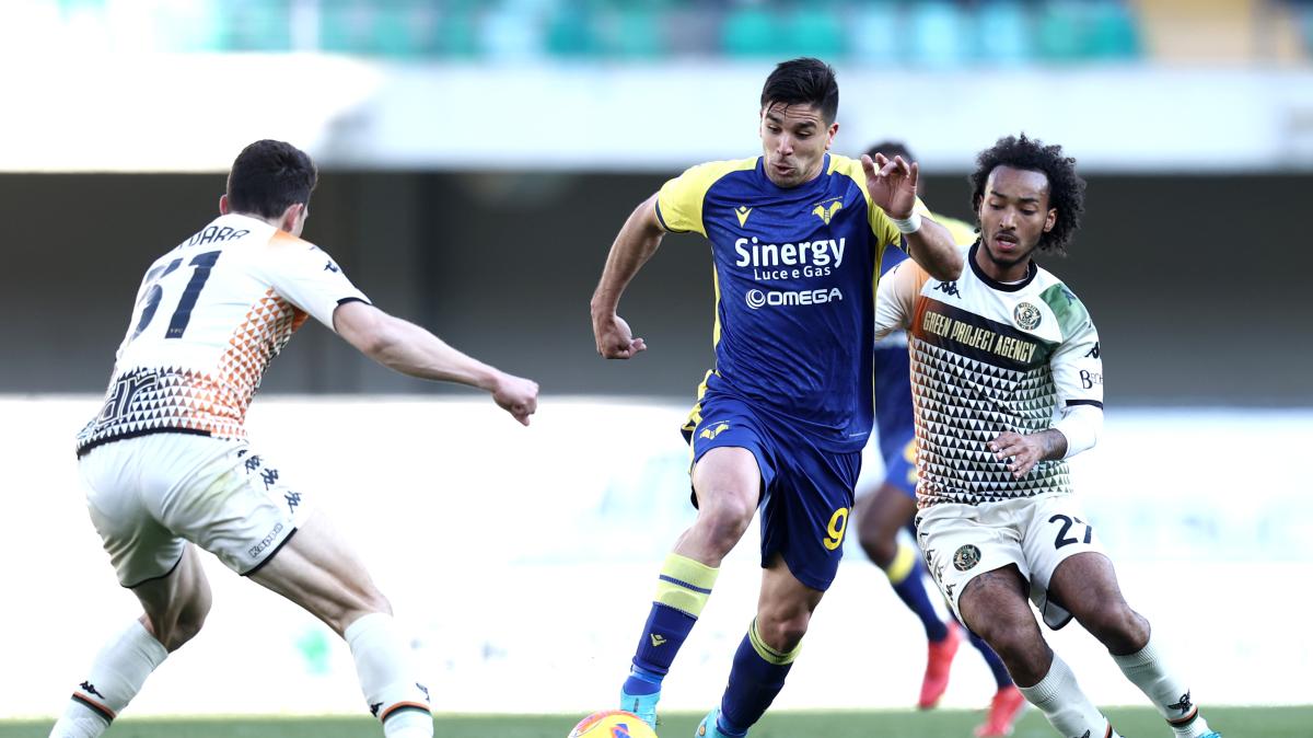 l’ex gialloblù Mattia Caldara dice addio al calcio giocato