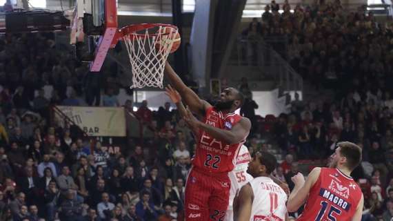 Serie A: Jenkins show a Varese, l’EA7 domina ed è sola in vetta