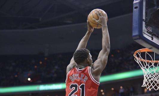 Warriors e Bulls vanno sul 2-0 grazie a Thompson e Butler