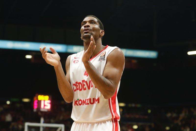 Varese pensa a White, coppia Vitali a Brescia, Avellino prende Randolph