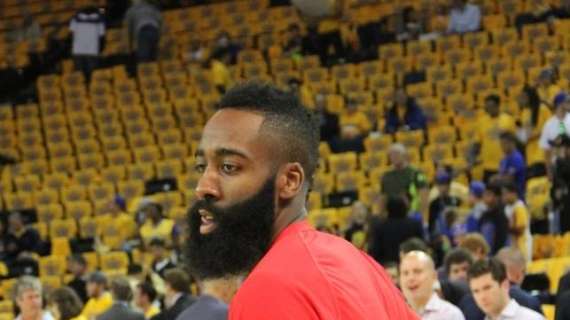 45 di Harden e i Rockets e allungano la serie