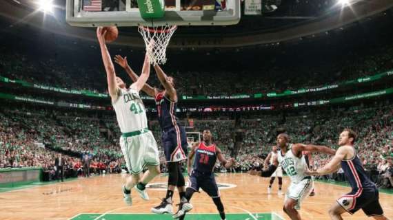 NBA playoffs: Olynyk e Thomas stoppano i Wizards, è finale per i Celtics