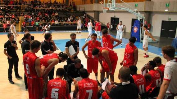 Luca Banchi durante un timeout