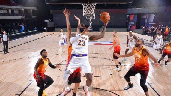 Davis domina i Jazz, ai Pelicans lo scontro diretto playoff, Spurs KO
