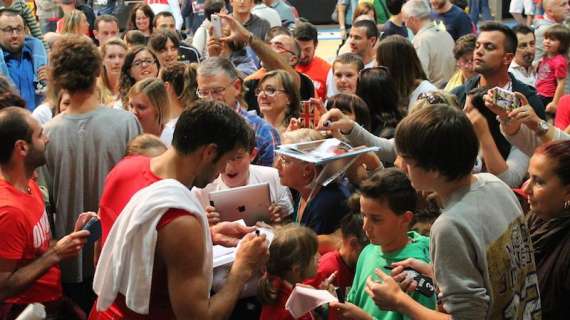 Bruno Cerella ed i tifosi