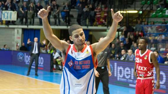 Douglas a un passo da Varese, Smith torna a Cantù