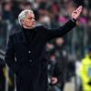 Tsunami en Valdebebas: el pacto con Mourinho desata el pánico a una limpia y amenaza...