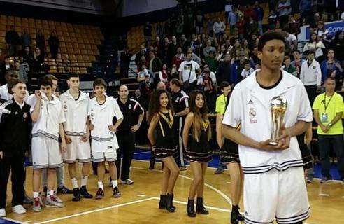 Kareem Queeley, MVP de la final de la Minicopa