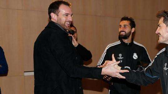 Metzelder: "El Madrid es el gran favorito"