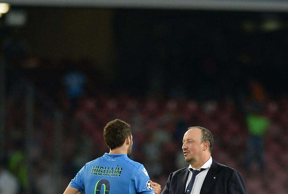 Benítez: "Higuaín me pidió no jugar porque estaba cansado"