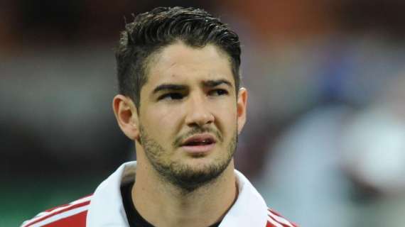 Mirror: El Corinthians pide al Chelsea 10 millones por Pato