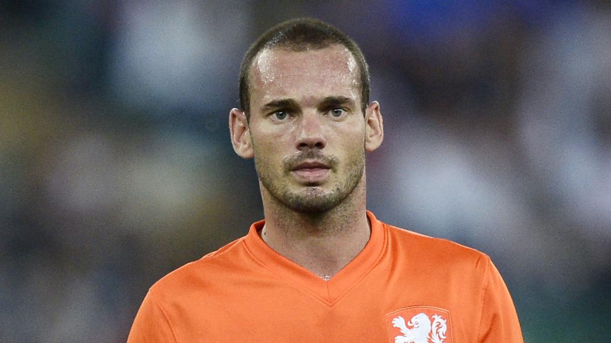 Sneijder arremete contra el Barça: "Llevan diez años fracasando..."