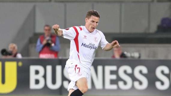 Gameiro: "¿El Barcelona? Tengo dos años de contrato y estoy bien en el Sevilla"