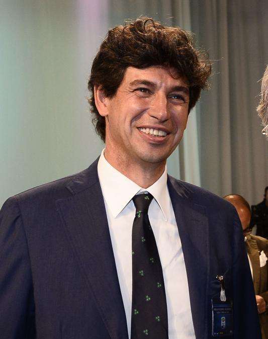 Albertini, en COPE: "Neymar podría suceder a Cristiano y Messi"