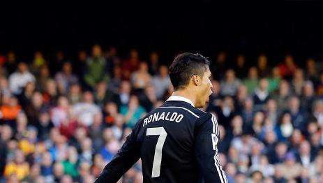 Cristiano: "Disponer de un calzado apropiado fuera de la cancha era muy importante"