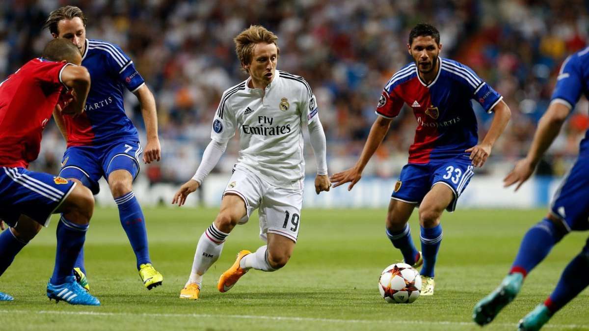 Modric: "Ojalá podamos ganar dos Champions seguidas, pero tenemos que ser humildes"