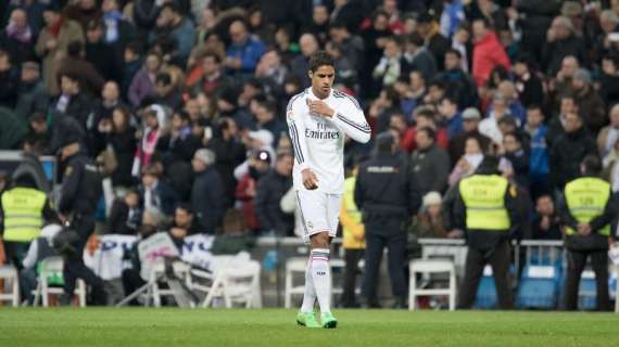 El Confidencial: La rodilla de Varane, otra razón para que Ramos se quede