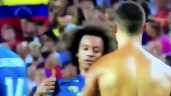 Cristiano enseñó la camiseta al Camp Nou, pero fue Marcelo quien le dio la idea