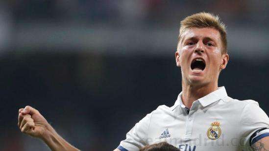 Paul Tenorio, en Realmadrid TV: "A sus 26 años, Kroos aún no ha alcanzado su cénit profesional"
