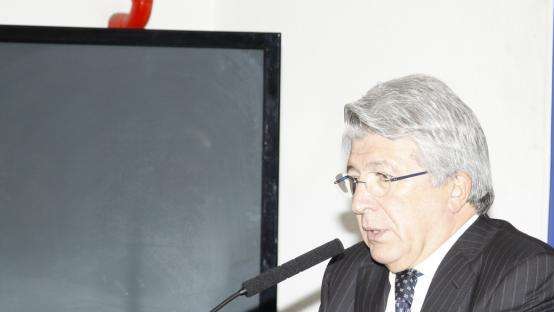 Cerezo: "¿Casillas? Cada club tiene su manera de hacer las cosas"