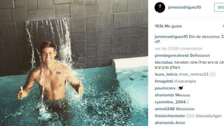 James se relaja en su día de descanso